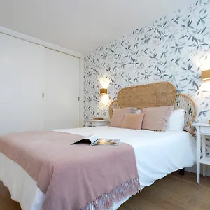 https://genteel-home-san-agustin.hotelsinnerja.org